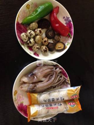 杂烩鱿鱼的做法步骤：1