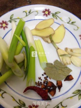 豉油白切鸡的做法步骤：2