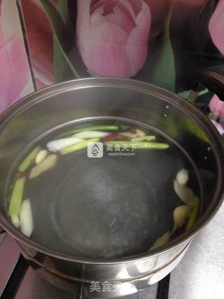 豉油白切鸡的做法步骤：3