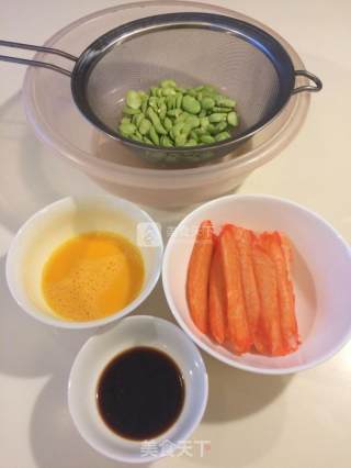 蟹肉蚕豆蛋汤的做法步骤：1