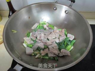 爆炒青蒜肚片的做法步骤：11