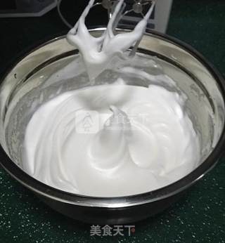 草莓奶油蛋糕卷的做法步骤：7