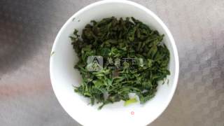 香椿摊鸡蛋的做法步骤：3