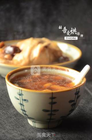 【养生汤】养血补虚——牛肝菌童子鸡汤的做法步骤：6