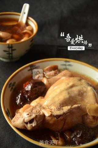 【养生汤】养血补虚——牛肝菌童子鸡汤的做法步骤：7
