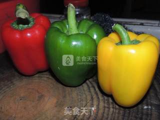 彩椒炒花甲肉的做法步骤：3