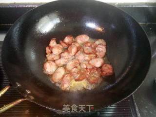 麻辣香肠炒韭菜的做法步骤：6