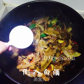 手撕腊鸡炖板栗的做法步骤：14
