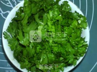 茼蒿饼的做法步骤：2