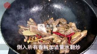 【水油炒羊排】不汆水更美味的做法步骤：3