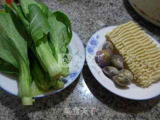 圆蛤菜芯波纹面的做法步骤：1