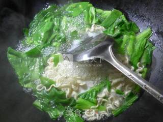 圆蛤菜芯波纹面的做法步骤：4