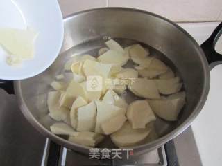 腊肉炒冬笋的做法步骤：2