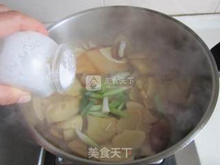 腊肉炒冬笋的做法步骤：7