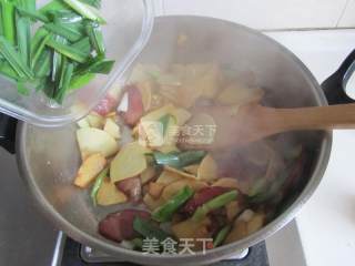 腊肉炒冬笋的做法步骤：8