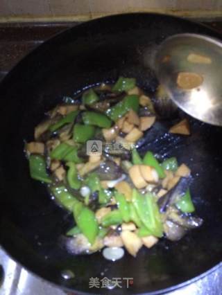 杏鲍菇烧茄子的做法步骤：7