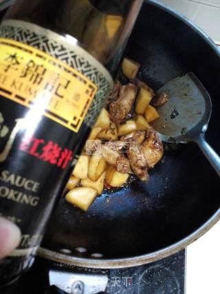 土豆炖鸡脖的做法步骤：9