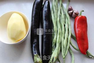 茄子土豆豆角的做法步骤：1