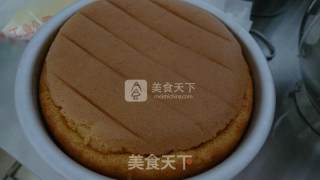 韩式裱花芭比娃娃的做法步骤：1