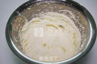草莓水果奶油裱花蛋糕的做法步骤：11