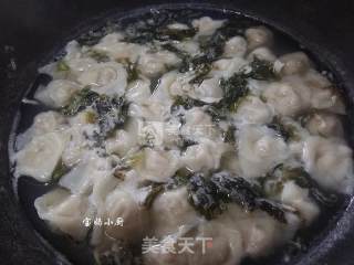 紫菜虾皮鲜肉馄饨的做法步骤：11