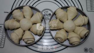 火腿花朵面包的做法步骤：13
