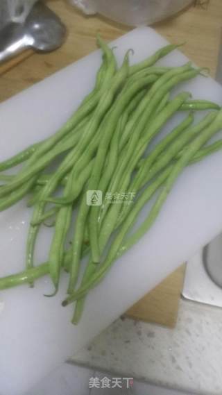 豆角麦饭的做法步骤：1