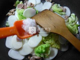 鸡胗圆白菜炒年糕的做法步骤：7
