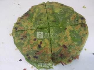 菠菜汁葱花油渣饼的做法步骤：10