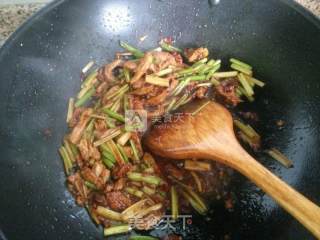 芹菜炒肉的做法步骤：6