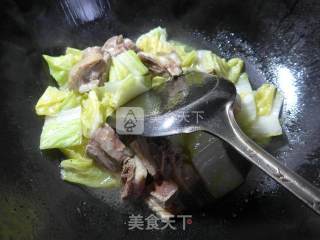 鹅肉炒白菜的做法步骤：6