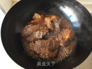 五香卤牛腱的做法步骤：8