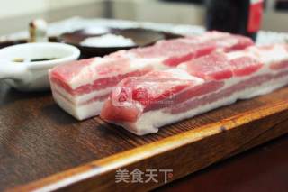 江湖味道红烧肉(东坡肉)的做法步骤：2