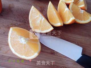 鲜榨橙汁的做法步骤：3