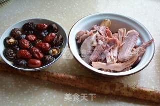 山药炖老鸭的做法步骤：1