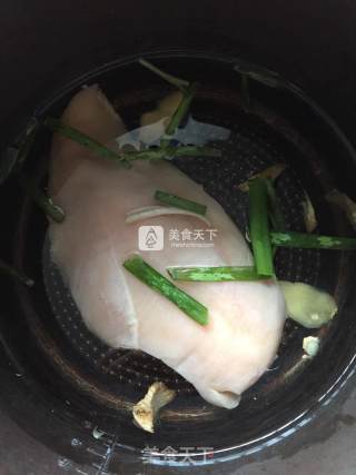 面包机做鸡肉松的做法步骤：1
