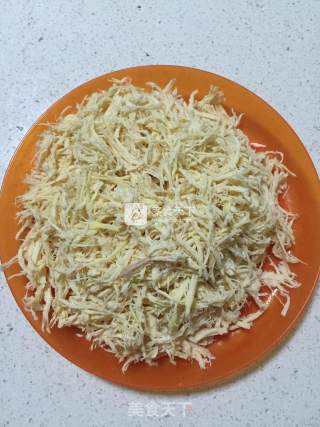 面包机做鸡肉松的做法步骤：2