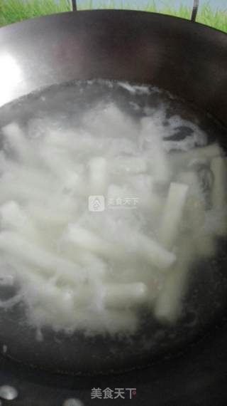 韩式辣炒年糕的做法步骤：2
