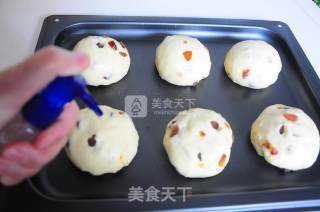蜜枣小面包的做法步骤：5