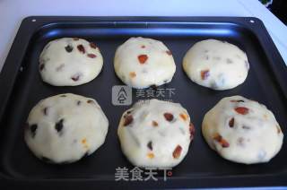 蜜枣小面包的做法步骤：7