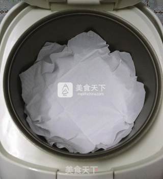电饭煲煮鸡蛋的做法步骤：2