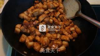 五花肉烧春笋的做法步骤：8