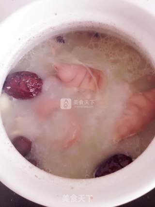黄豆花生炖猪蹄的做法步骤：5