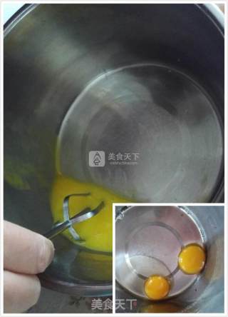 三色马拉糕（中式蛋糕）的做法步骤：2