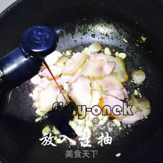 家常快手菜---西兰花炒腊肉的做法步骤：6