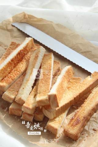 简简单单小零食——香脆吐司的做法步骤：7