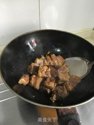 糖醋排骨的做法步骤：3