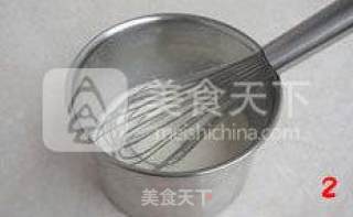 【芒果可丽】--- 没有烤箱也能制作甜蜜的蛋糕的做法步骤：2