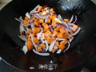 电饭锅版羊肉抓饭——零厨艺也可以做美食的做法步骤：2