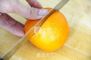 鲜榨蜜梨香橙汁的做法步骤：4